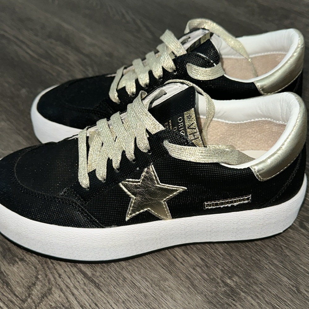 Vintage Havana gold star sneakers